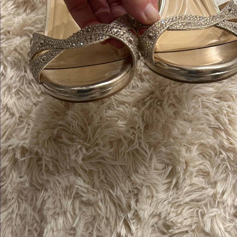 Jessica Simpson Glittering Gold Heels - Picture 3 of 9